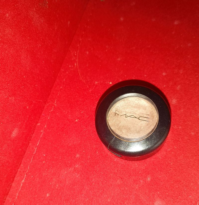 MAC Single Eyeshadow