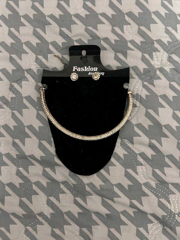Elegant Rhinestone Choker Necklace Set