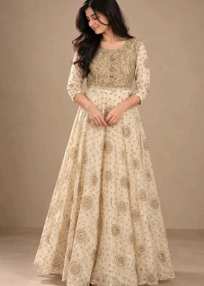 Elegant Cream &amp; Gold Ethnic Gown