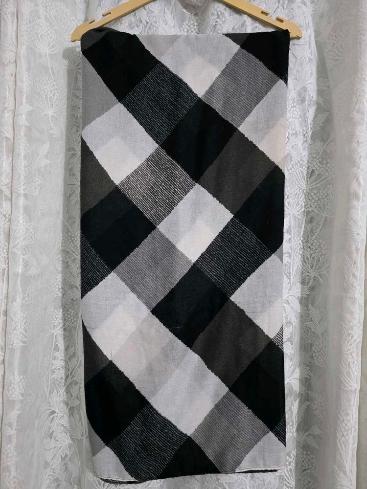 Stylish Buffalo Plaid Dupatta