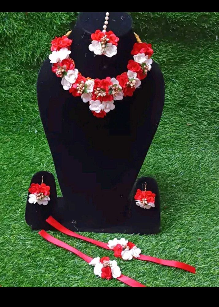 Red &amp; White Floral Jewelry Set