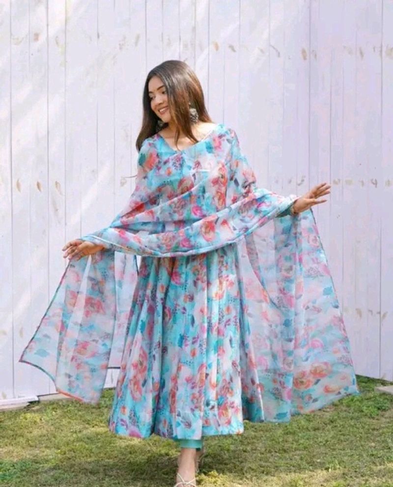 Fixed Price Gown With Dupatta New And Unused