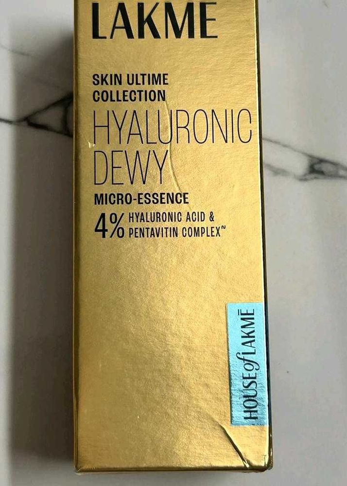 sealed Lakme Hyaluronic Dewy Micro-Essence