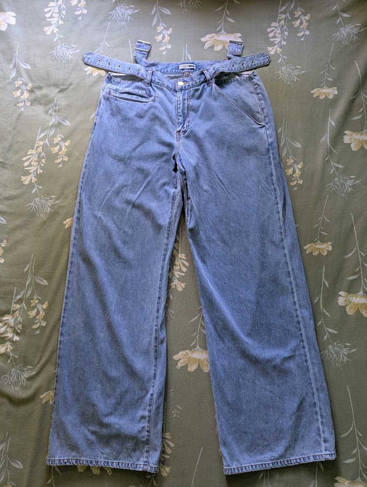 Light Wash Wide Leg Jeans with(adjustable waist)