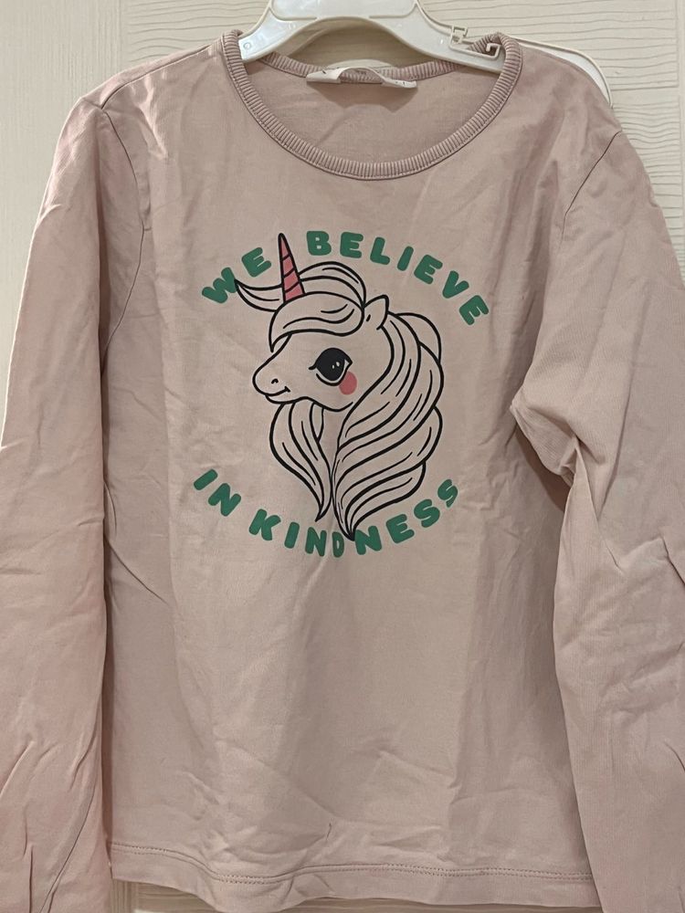 H&amp;M Unicorn Graphic Long Sleeve sweat-tshirt