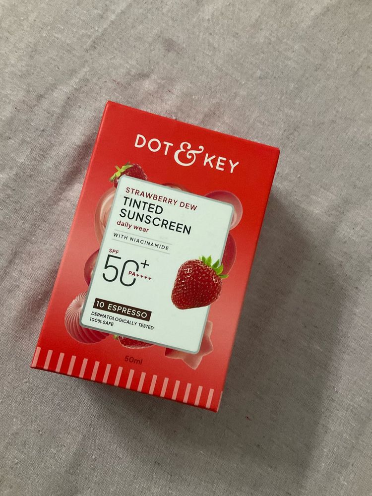 DOT &amp; KEY Strawberry Tinted Sunscreen
