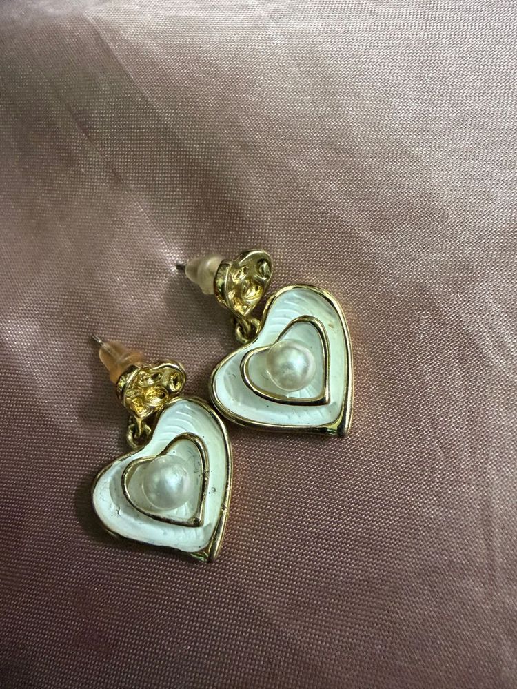Charming Heart Pearl Earrings