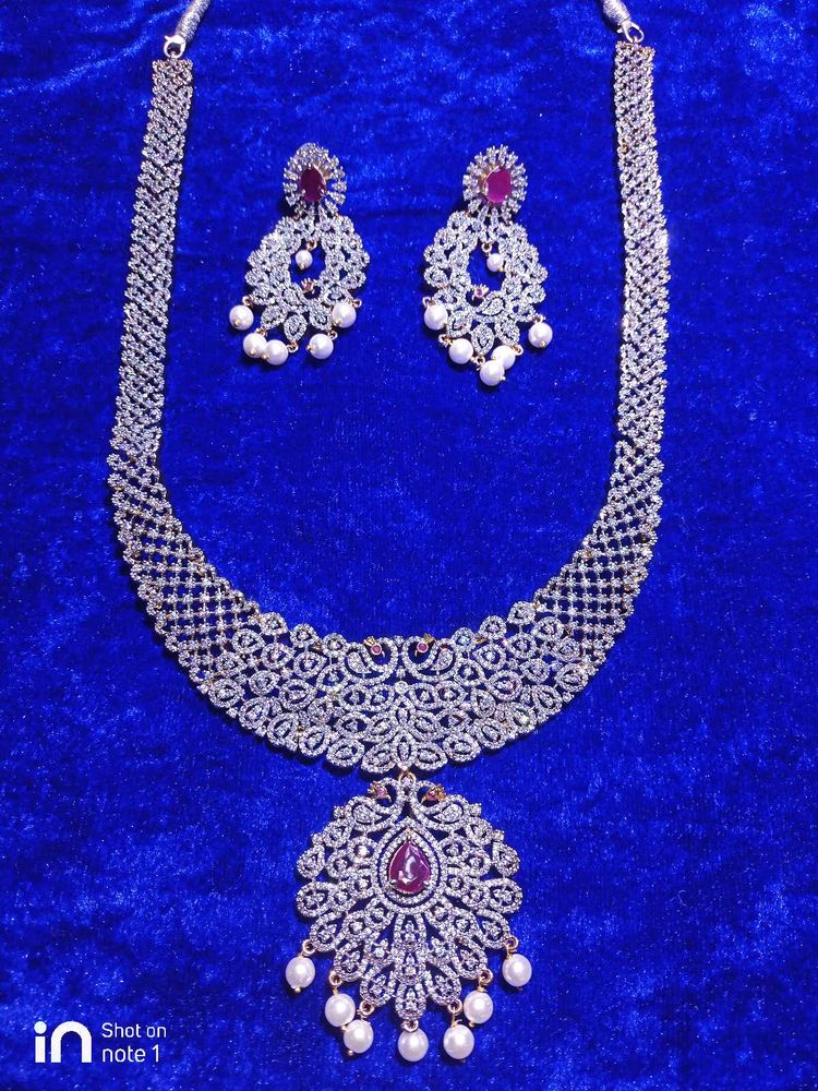 Stunning Kundan Necklace &amp; Earring Set