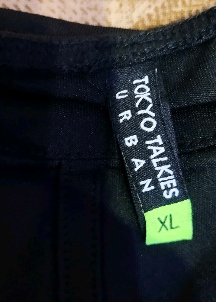 Tokyo Talkies Urban Black Top