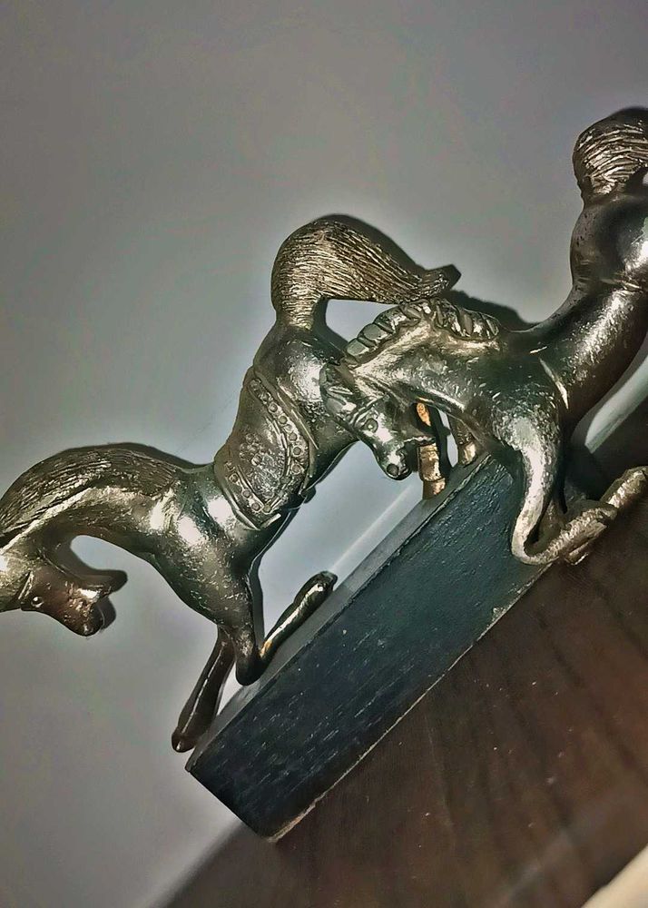 Vintage Metal Horse Showpiece