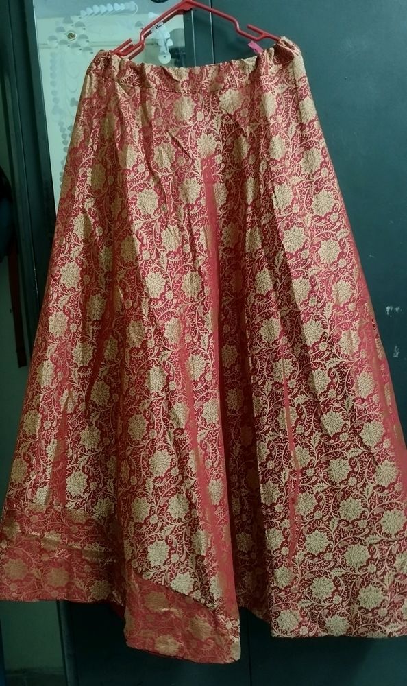 exclusive offer grab it now!!!!!!!!banarasi lehanga skirt