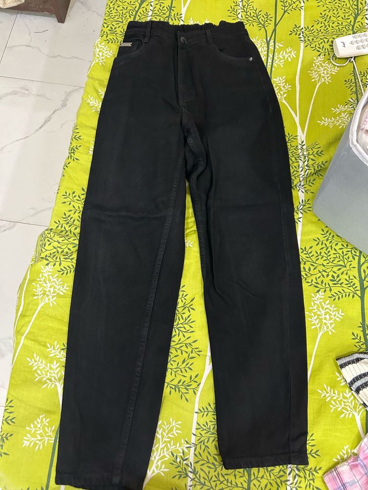 Black Mom Jeans