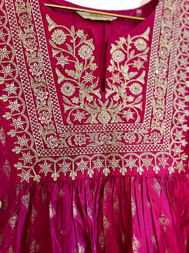 💕Max Rani pink ethnic gown 💕