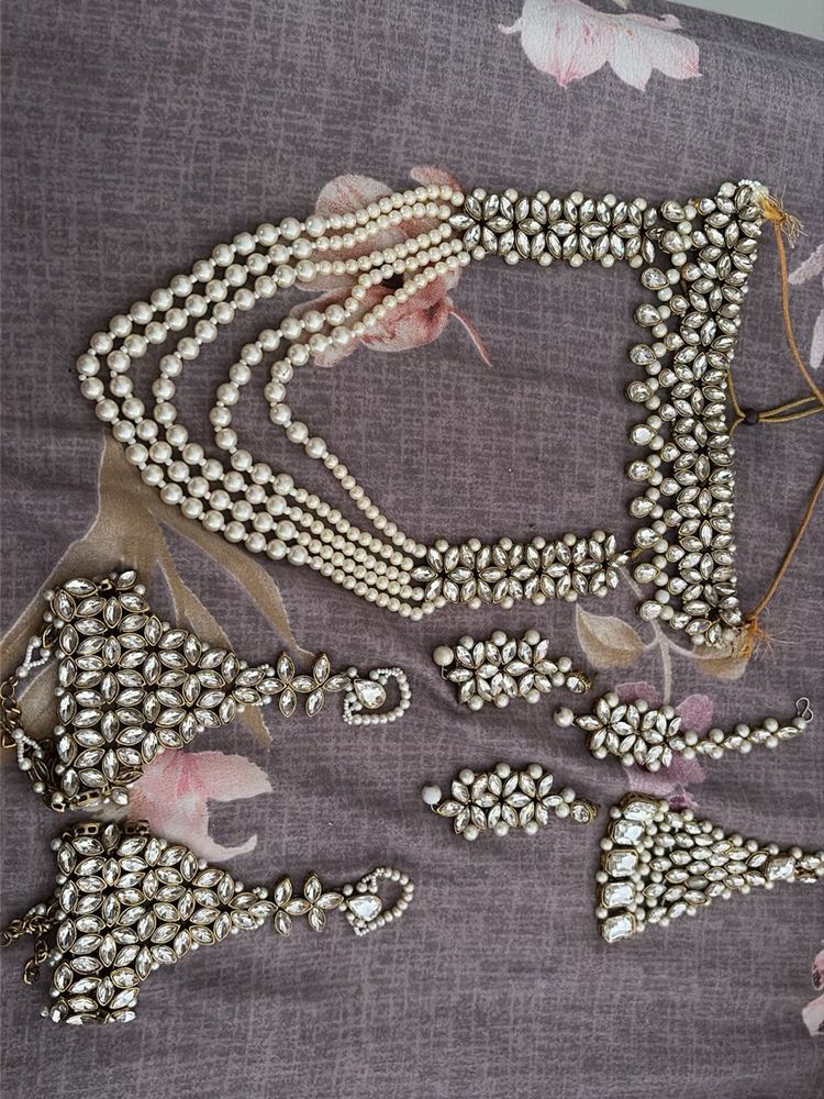 Exquisite Pearl &amp; Kundan Jewellery Set