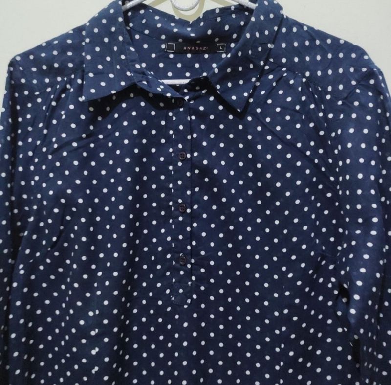 Anasazi navy blue with white polka dots print Top