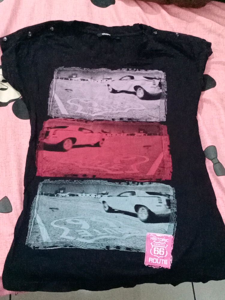 Black Tshirt