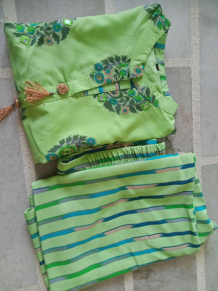 Green Printed Kurta Pant Set