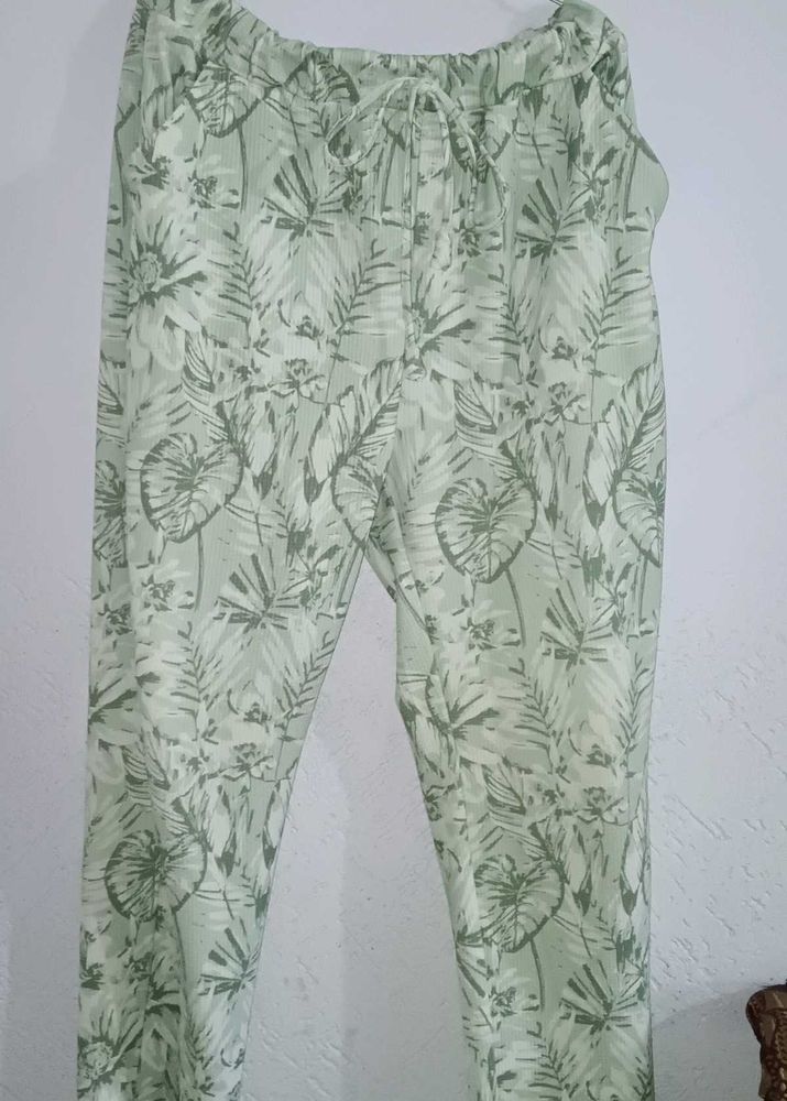 Flowy Floral Print Pants