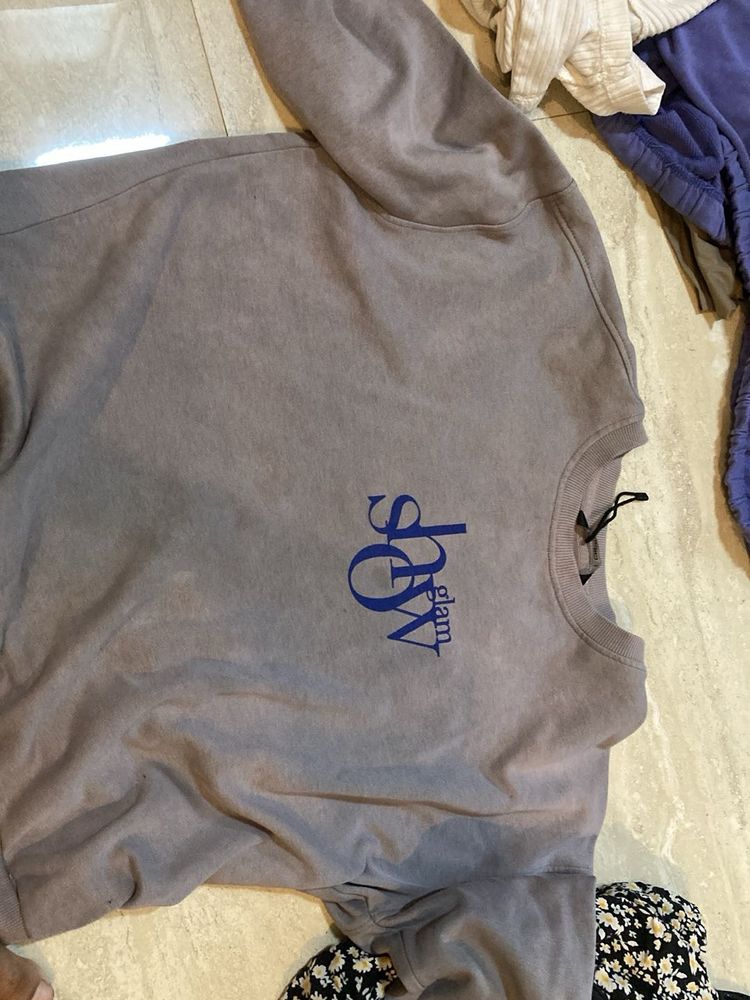 Grey Pullover Sweatshirt