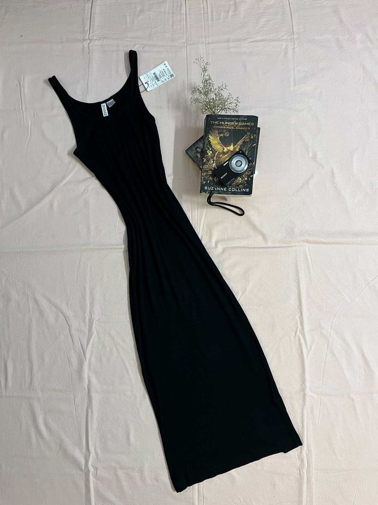H&amp;M Black Sleeveless Maxi Dress