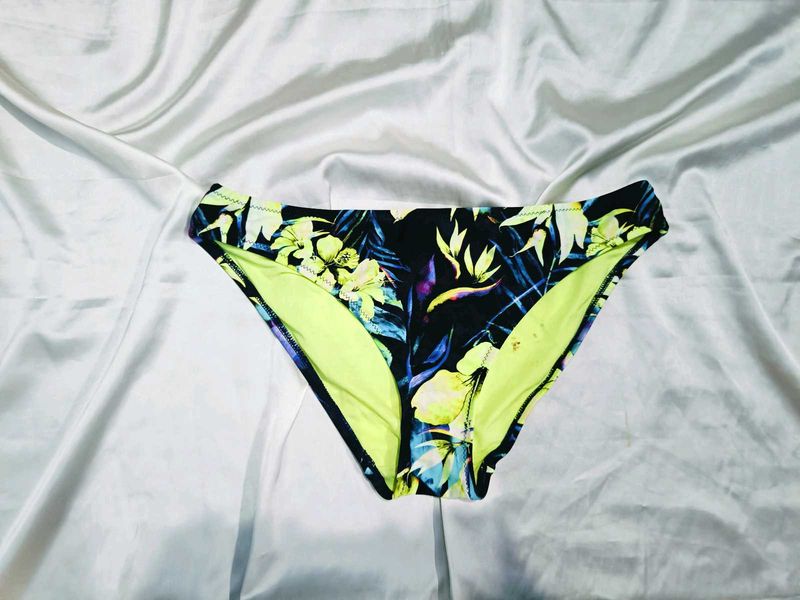 🇳🇿💫🎀Tropical Print Bikini Bottoms