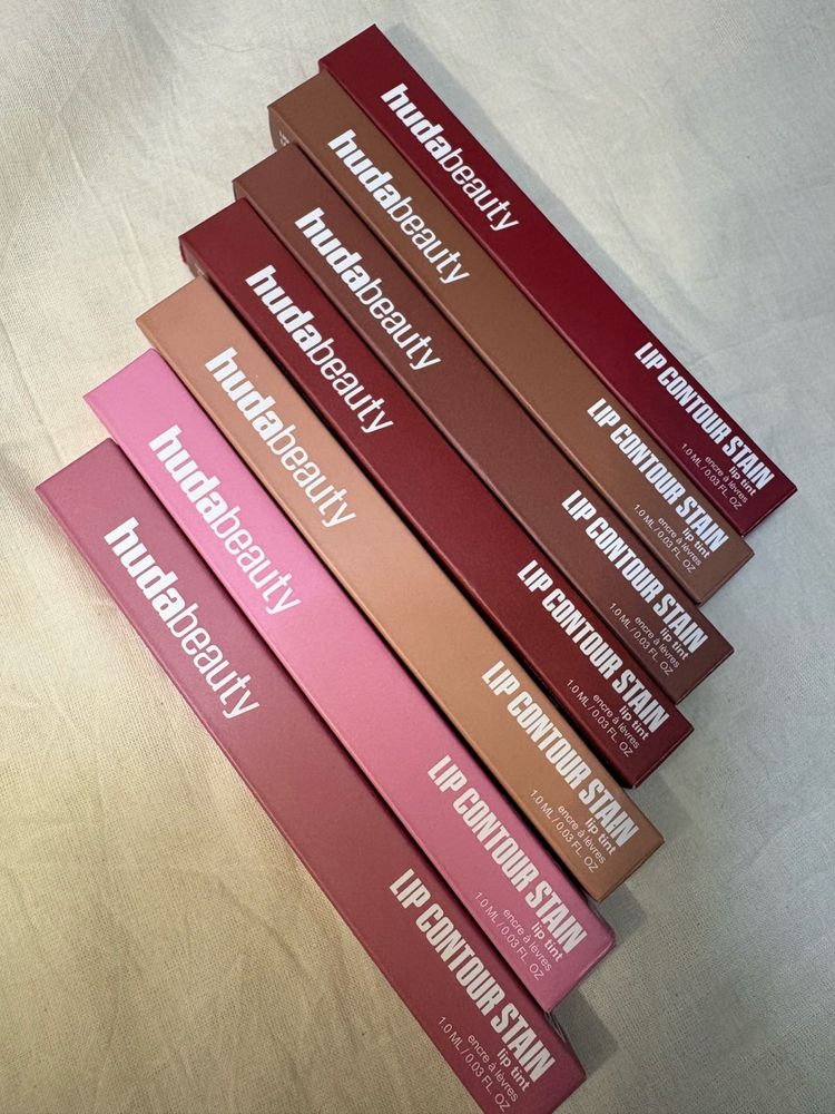Huda Beauty Lip Contour Stain