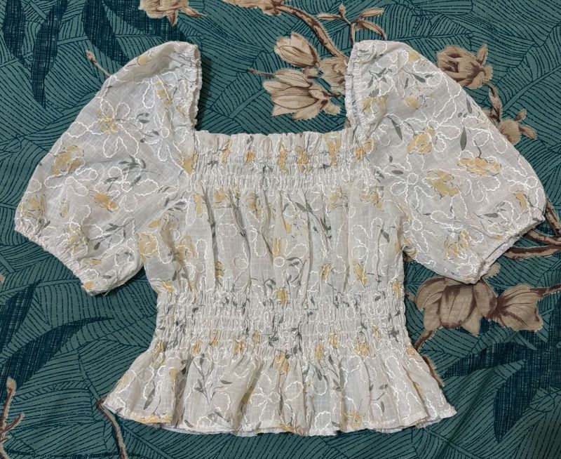 puff sleeve crop top