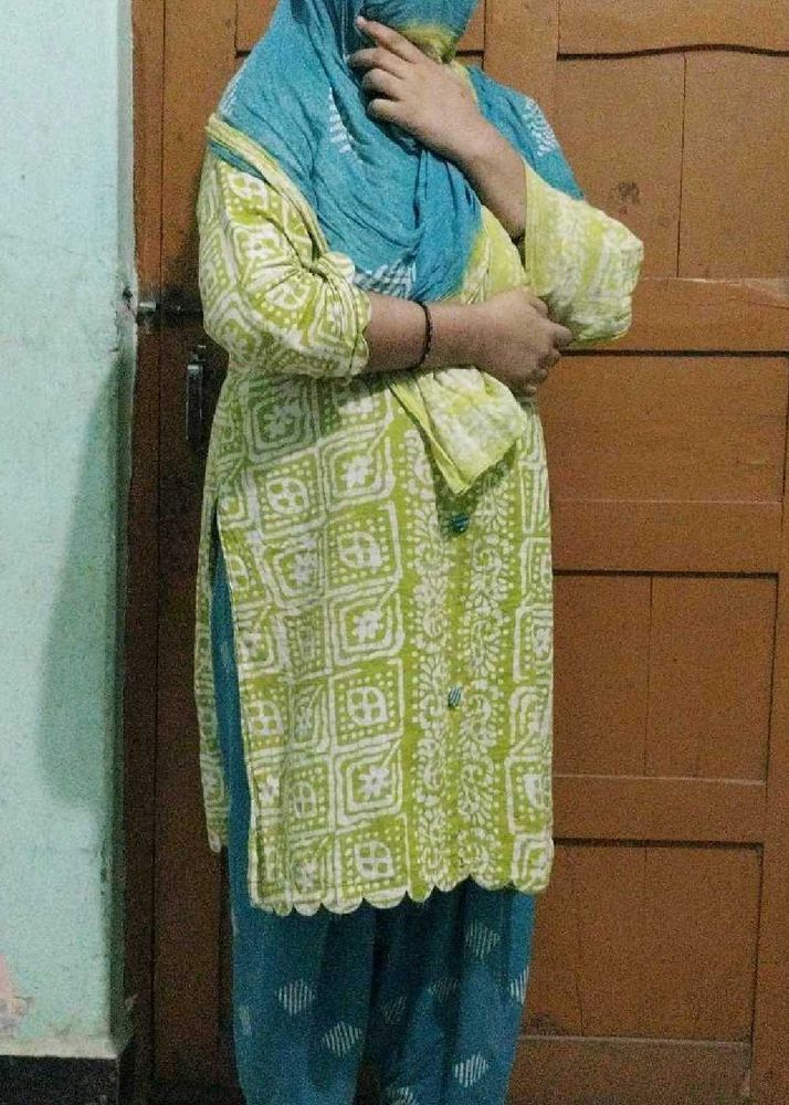 Stylish Green &amp; Blue Salwar Kameez Set