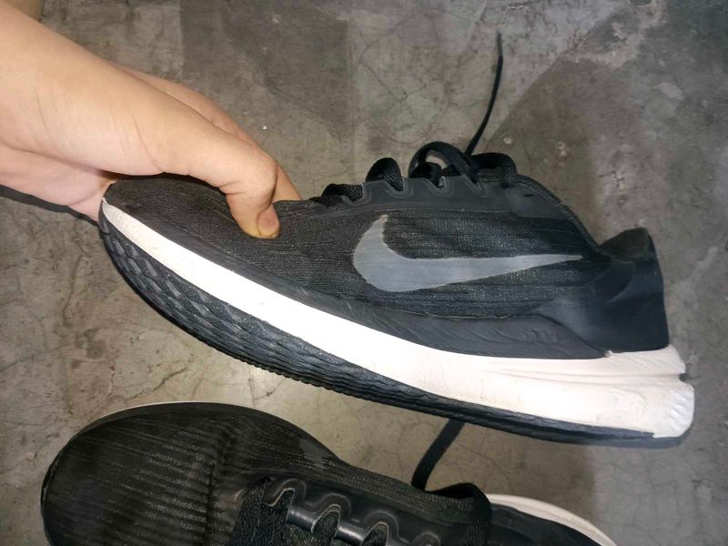 Nike peaguas 39 Running Shoes