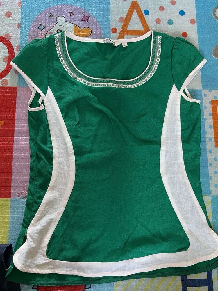 Green &amp; White Panel Tunic Top