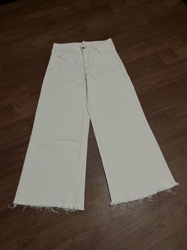 Wide Leg Cropped Jeans