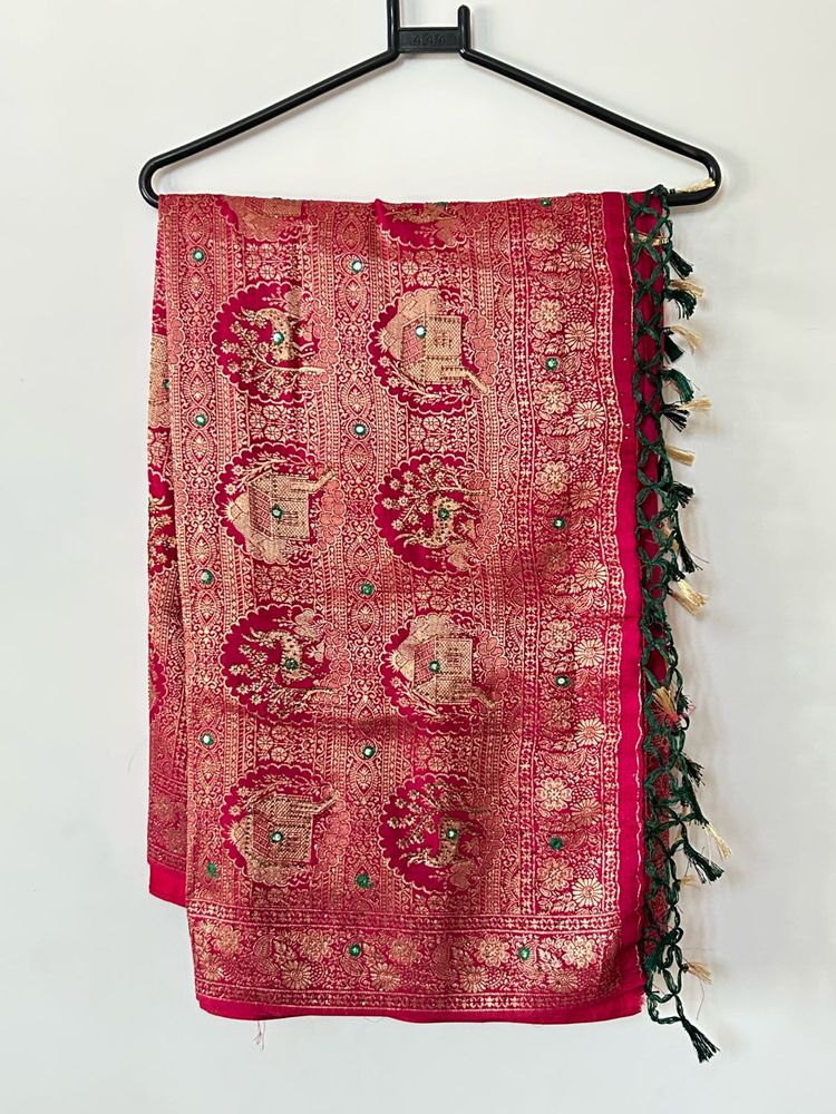 Elegant Pink Banarasi Silk Saree with Blouse Piece