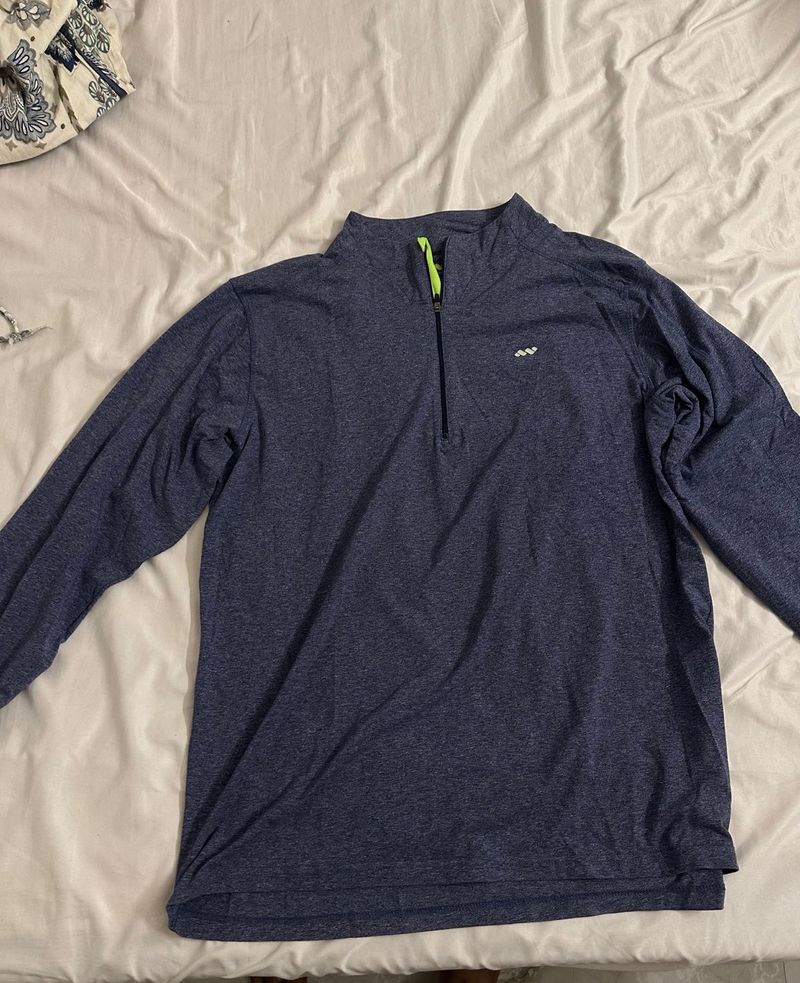 athletic fit tee