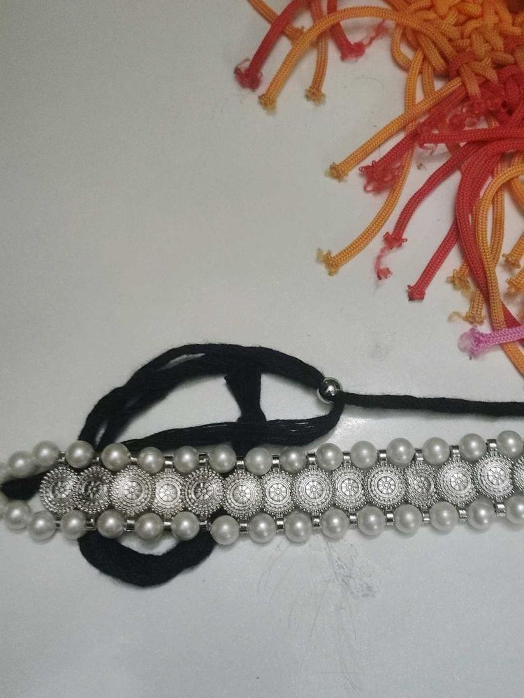 Elegant Pearl &amp; Silver Choker Necklace