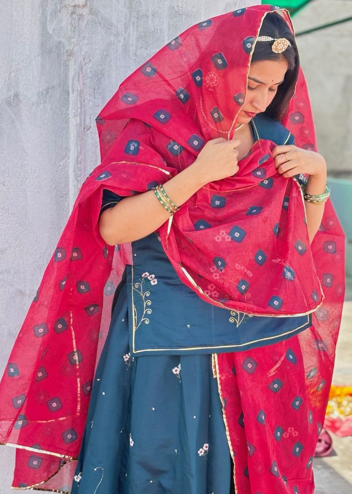 Elegant Teal Kurta Set with Red Dupatta