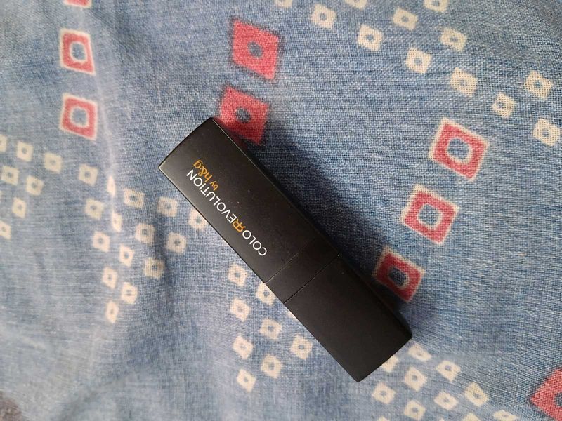 pink lipstick