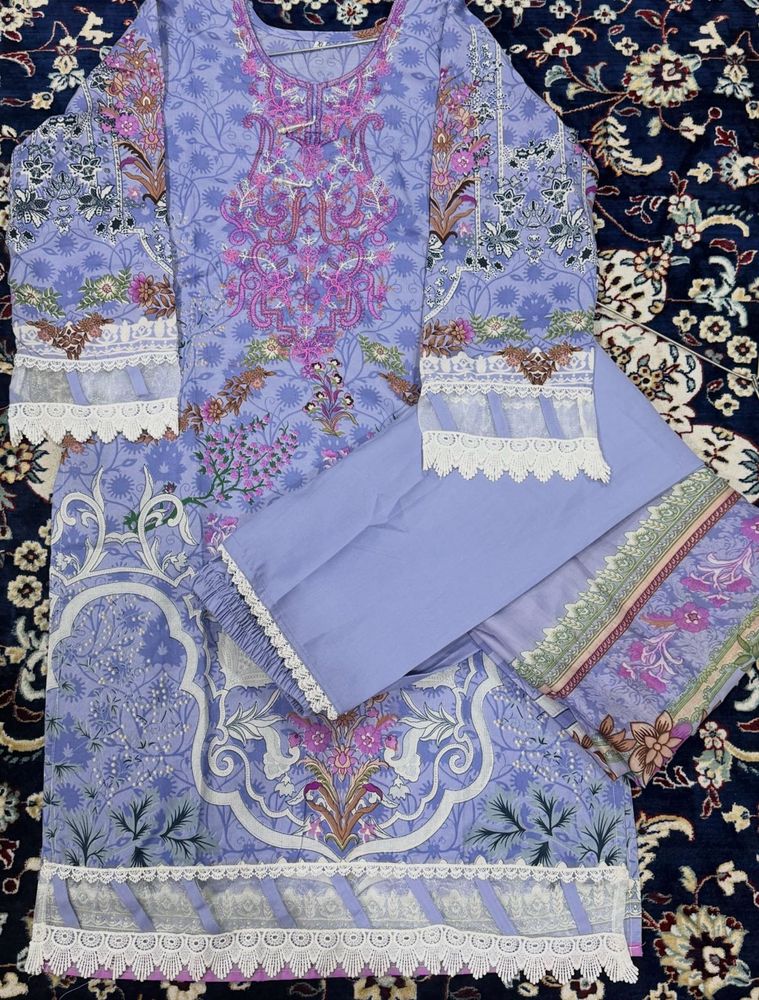 Beautiful Purple Embroidered Kurta Set