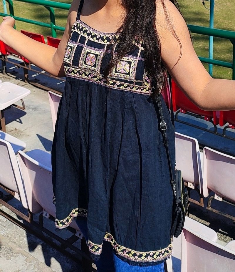 Black Spaghetti Top