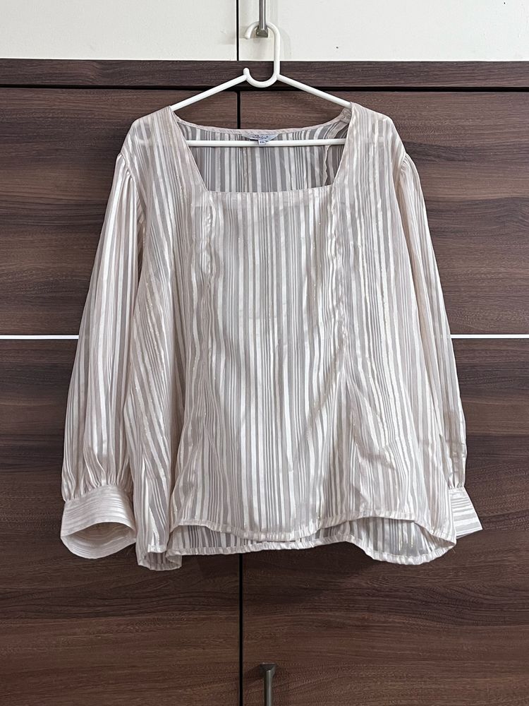 Beautiful Sheer Top!