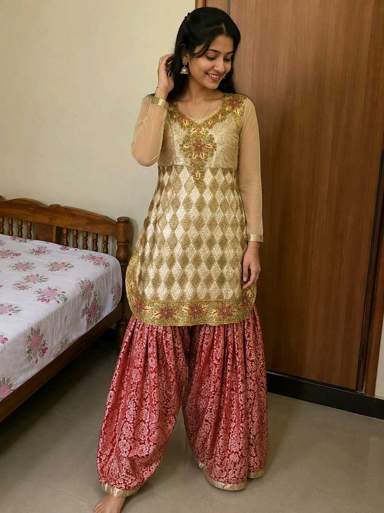 Elegant Gold &amp; Red Kurta Set