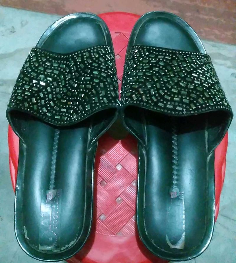 Stylish Black  Flat Sandals
