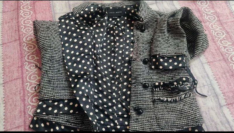 Chic Tweed Jacket with Polka Dot Lining