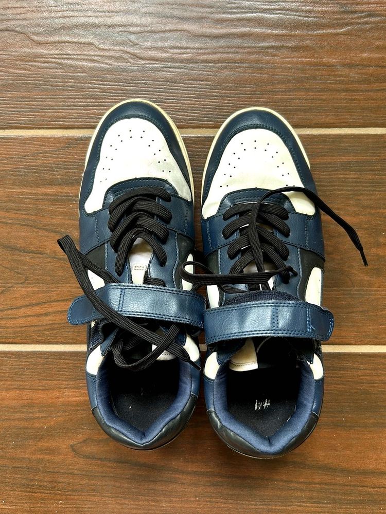 H&amp;M Faux leather Blue &amp; White Sneakers 43 size