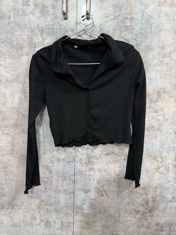 Black Ribbed Cropped Button-Up Shirt