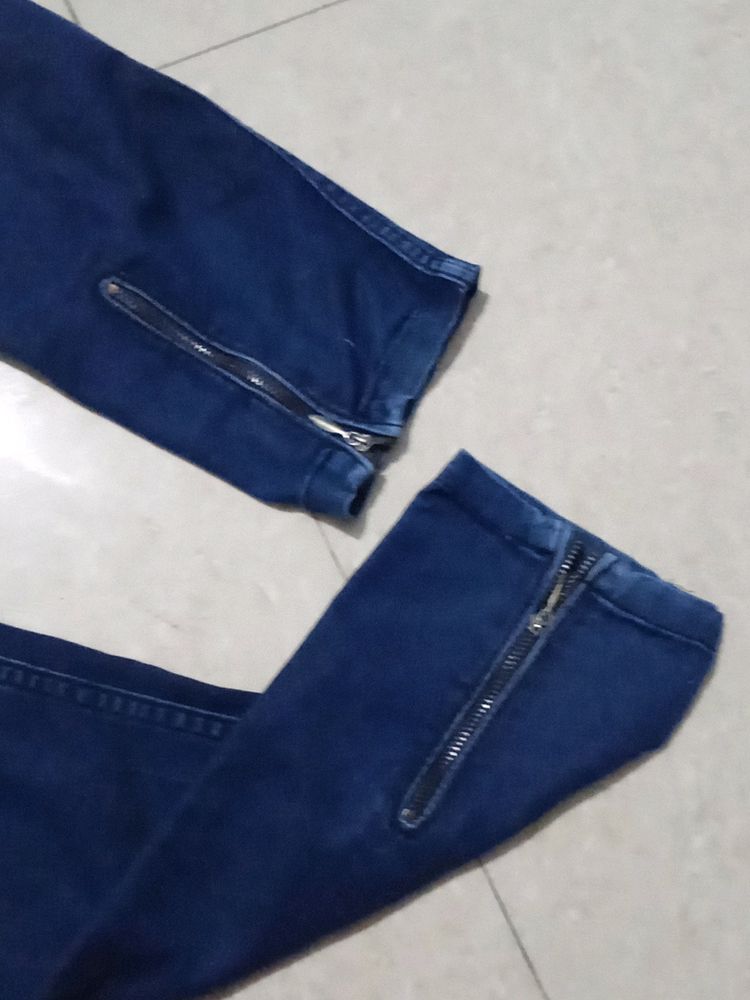 Jeans With 1 Top Free
