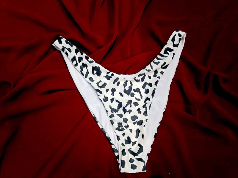 🇳🇿💫🎀Leopard Print Bikini Bottom