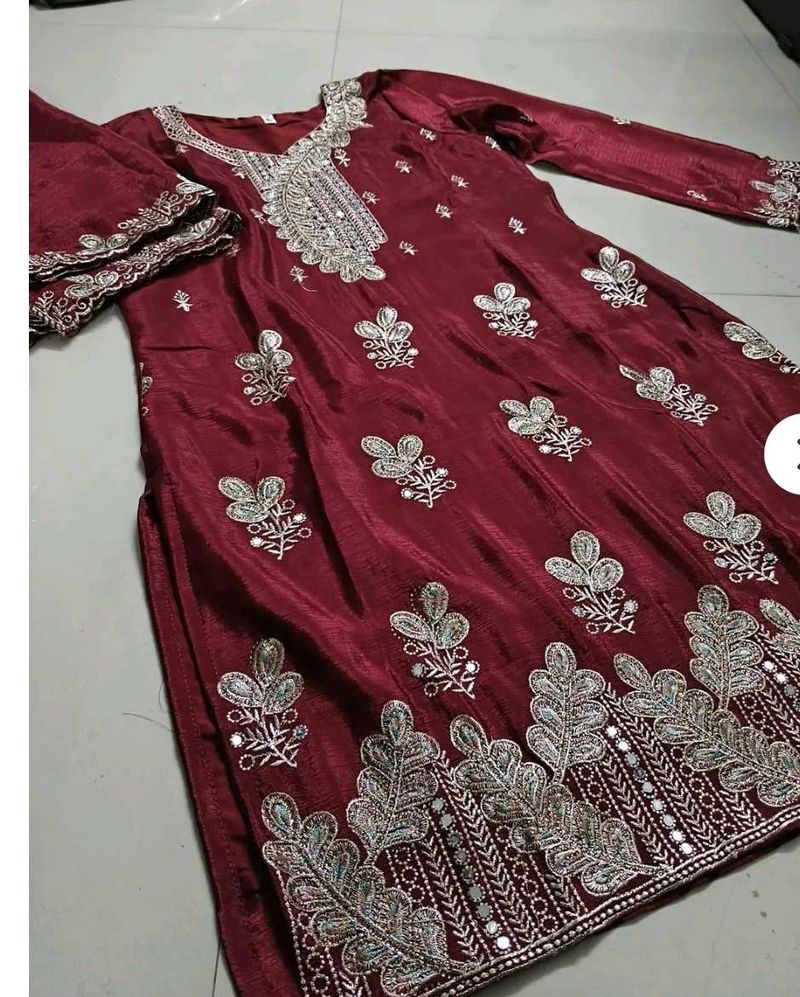 BRAND NEW ✨ Embroidered Kurta Set