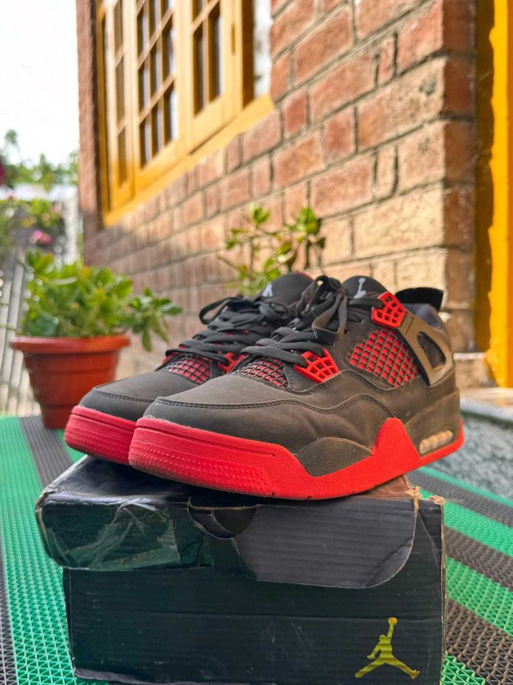 Nike Retro Black &amp; Red