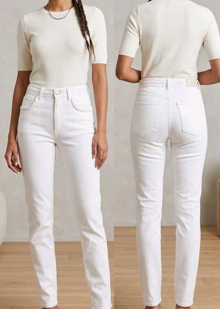 Stylish White Straight Leg Jeans