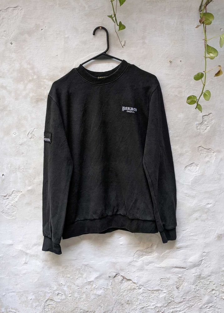 Black Graphic Sweatshirt